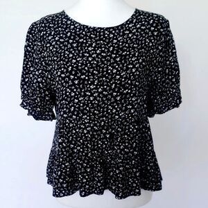 Paper Crane Women’s Floral Pattern Short Sleeve Blouse Black, Size Medium